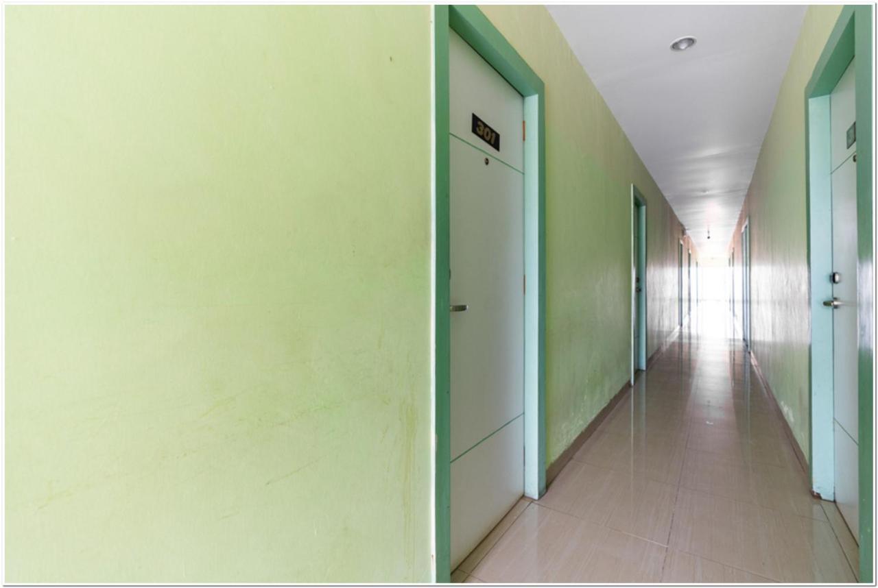 Reddoorz Plus @ Hertasning Area Makassar Exteriör bild